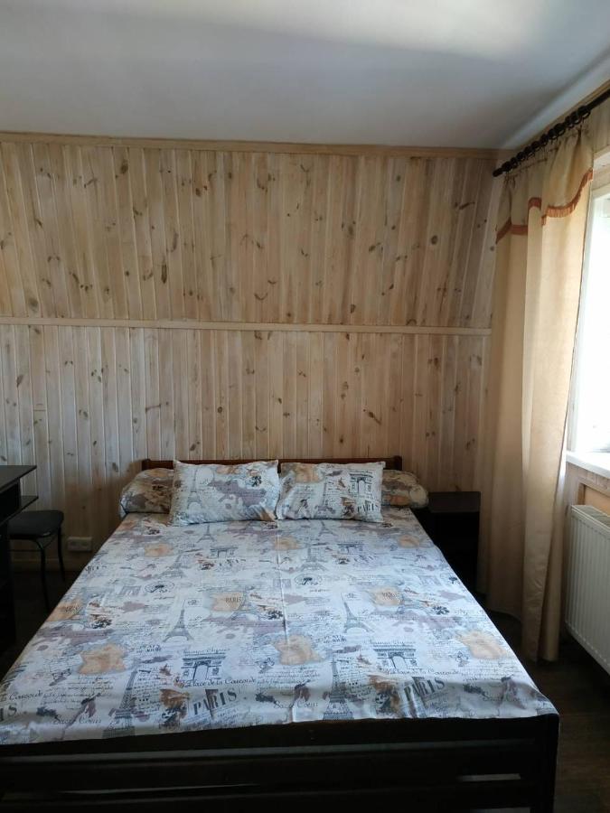 Hotel Restaurant Complex Boyarskiy Dvor Boyarka ภายนอก รูปภาพ