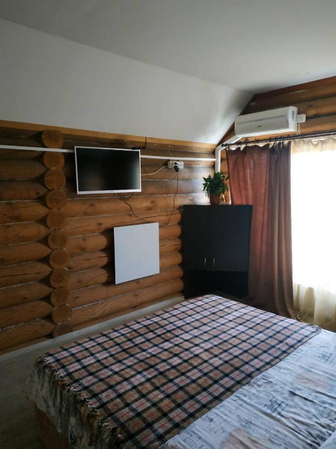 Hotel Restaurant Complex Boyarskiy Dvor Boyarka ภายนอก รูปภาพ