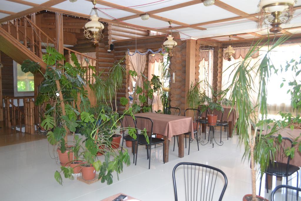 Hotel Restaurant Complex Boyarskiy Dvor Boyarka ภายนอก รูปภาพ