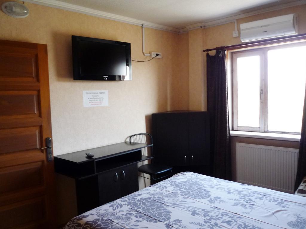 Hotel Restaurant Complex Boyarskiy Dvor Boyarka ภายนอก รูปภาพ