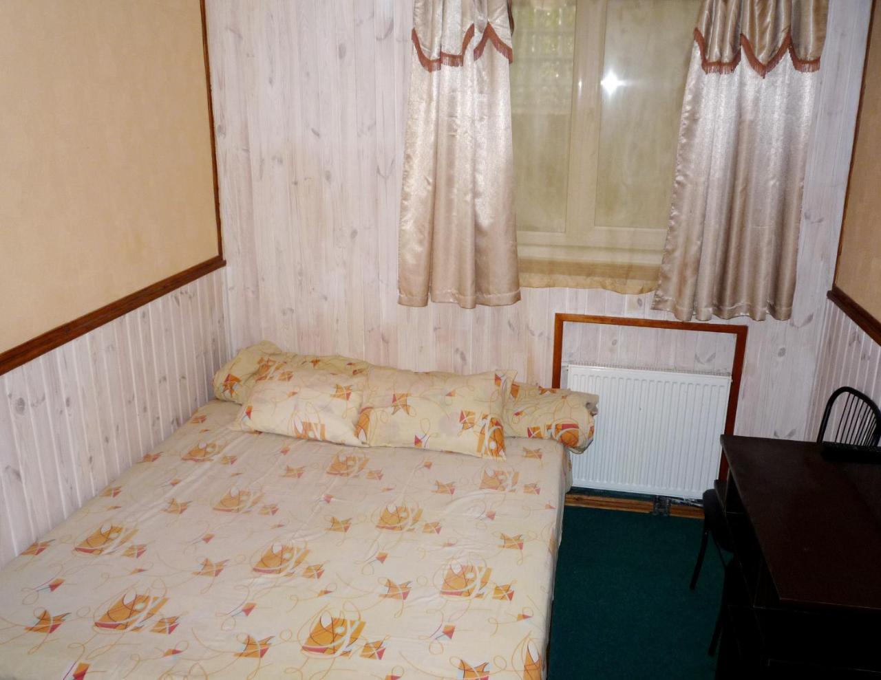 Hotel Restaurant Complex Boyarskiy Dvor Boyarka ภายนอก รูปภาพ