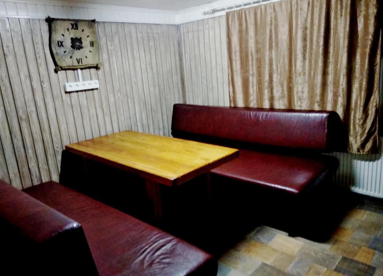 Hotel Restaurant Complex Boyarskiy Dvor Boyarka ภายนอก รูปภาพ