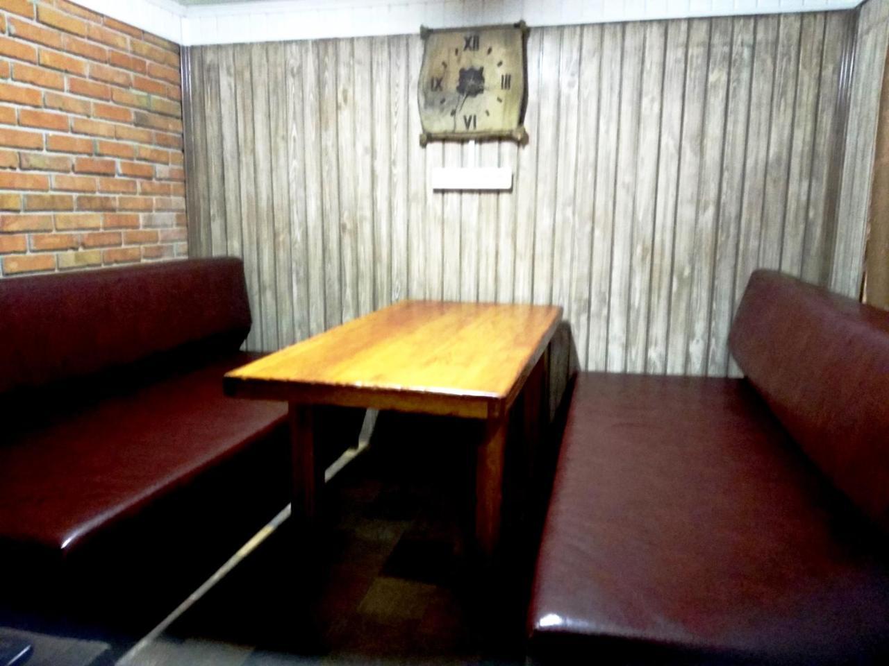 Hotel Restaurant Complex Boyarskiy Dvor Boyarka ภายนอก รูปภาพ