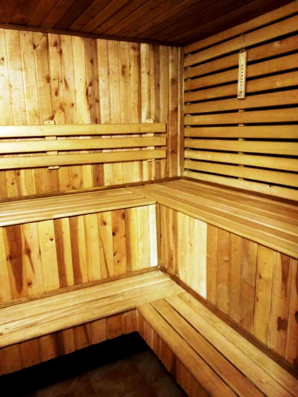 Hotel Restaurant Complex Boyarskiy Dvor Boyarka ภายนอก รูปภาพ