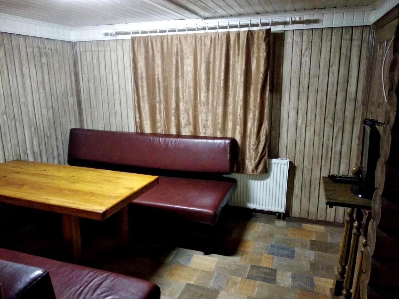 Hotel Restaurant Complex Boyarskiy Dvor Boyarka ภายนอก รูปภาพ